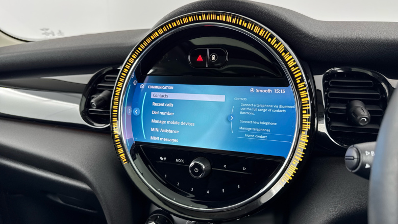 MINI Hatchback 1.5 Cooper Classic 3dr Auto [Comfort/Nav Pack] Petrol Hatchback